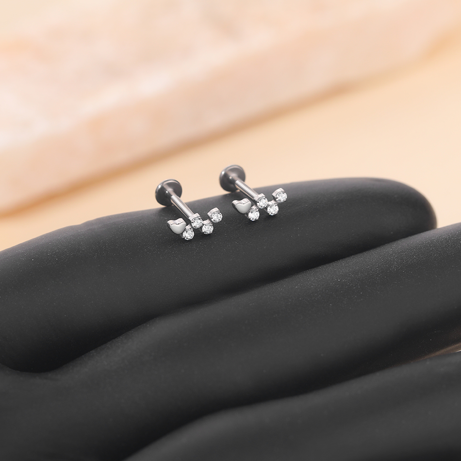 チタンとジルコニアの花の形をしたイヤリング,女性用,フラット - Tragus Flat Back のレビューと価格