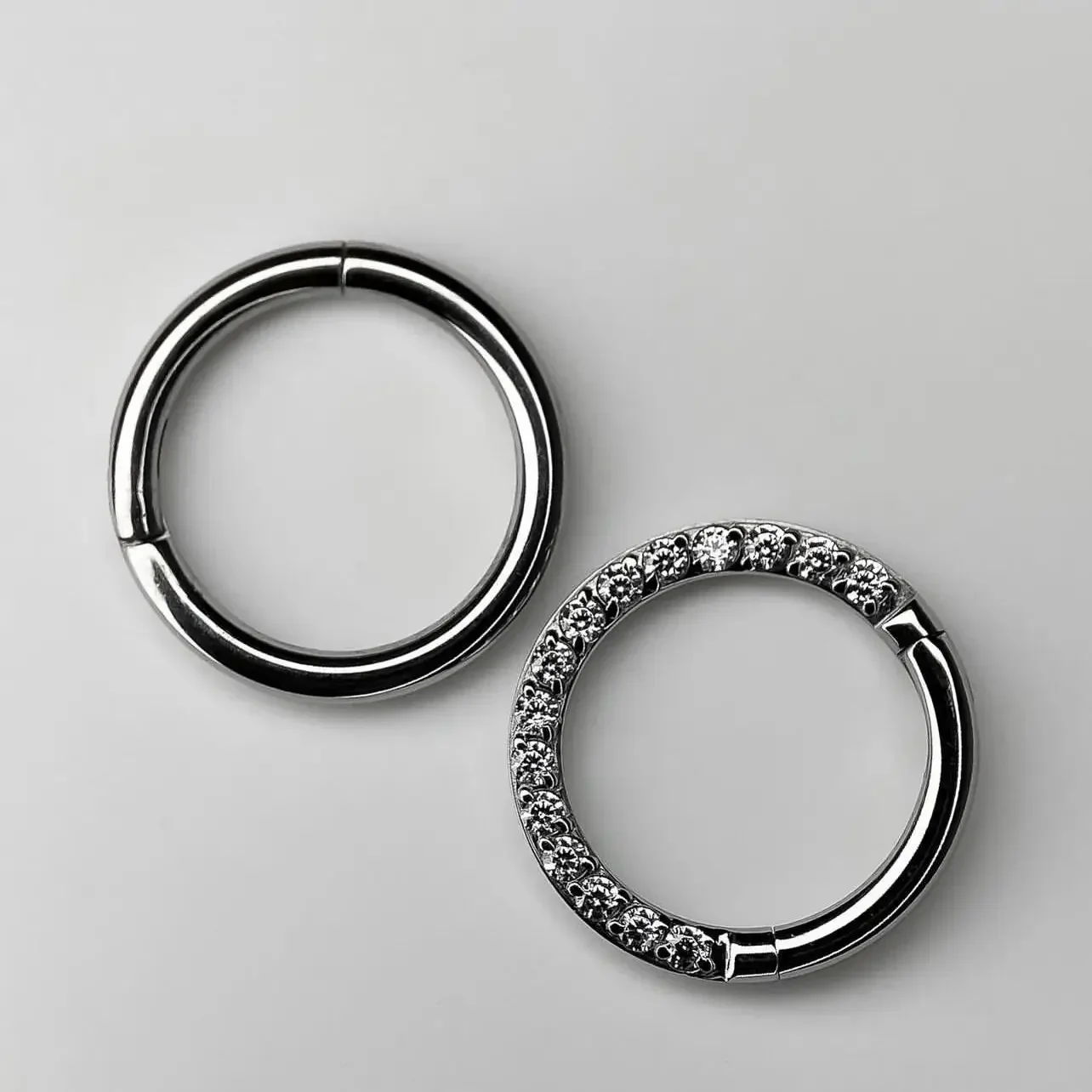 G23 チタン鼻リング 14 グラム 16 グラム 18 グ - Body Jewelry Septum のレビューと価格