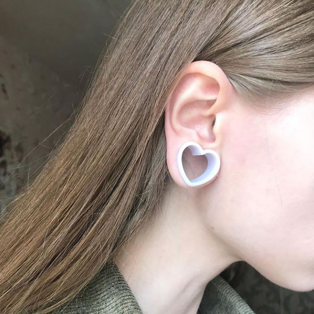 16 ピース/ロットハートシリコーン柔軟な耳トンネルゲージプ - Body Jewelry Ear Gauges のレビューと価格