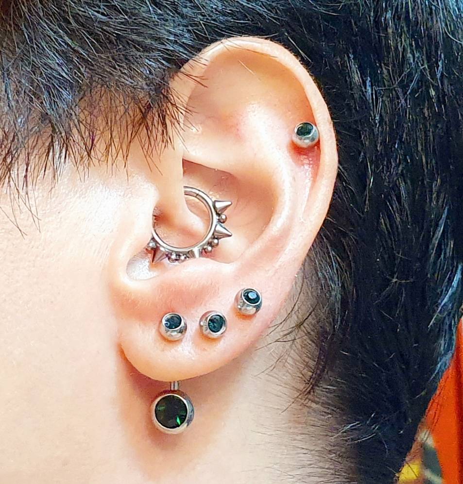 10 ピース/ロットステンレス鋼へそピアスラインストーンへそ - Belly Bar Titanium のレビューと価格